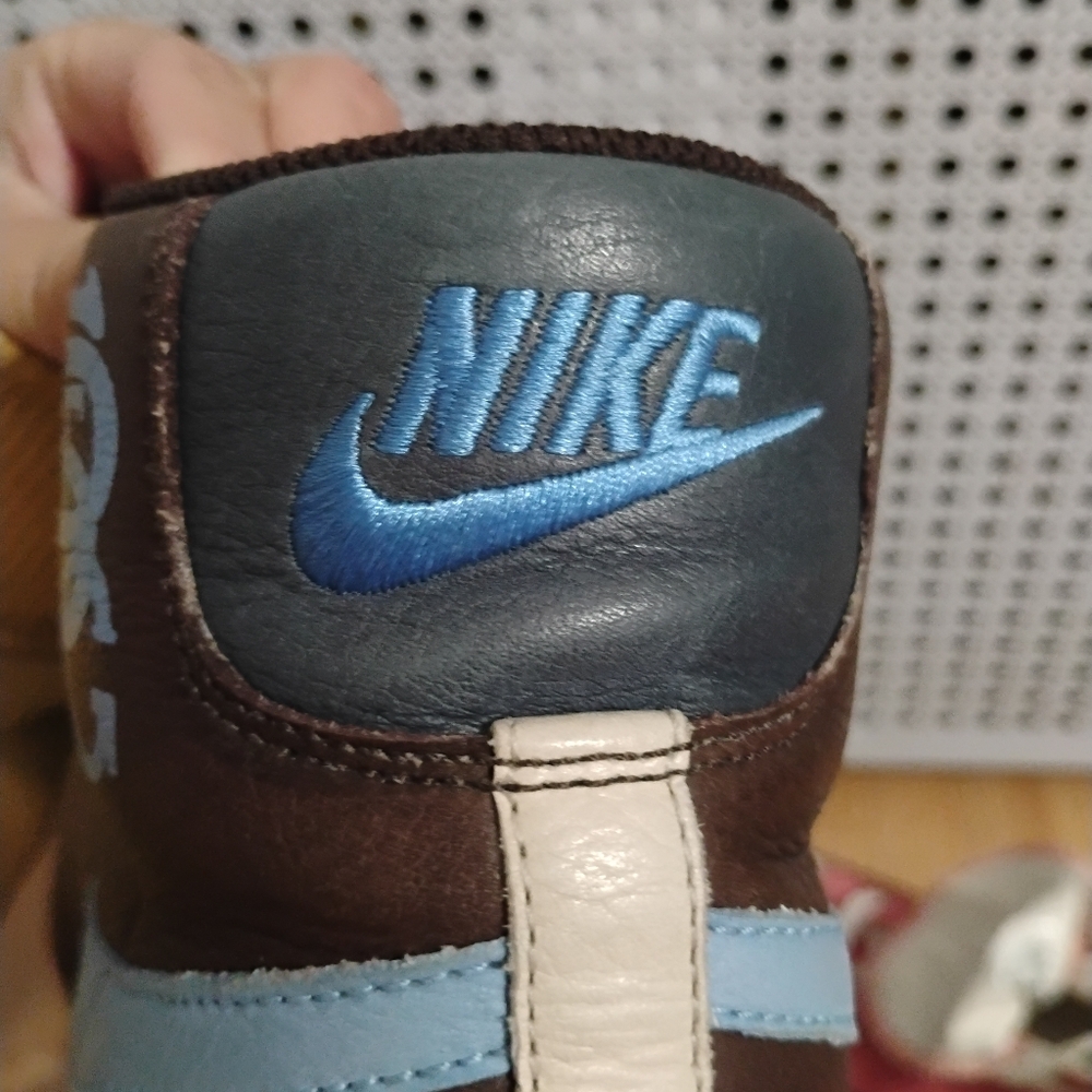 Nike Sneakers - Picture 8 of 9